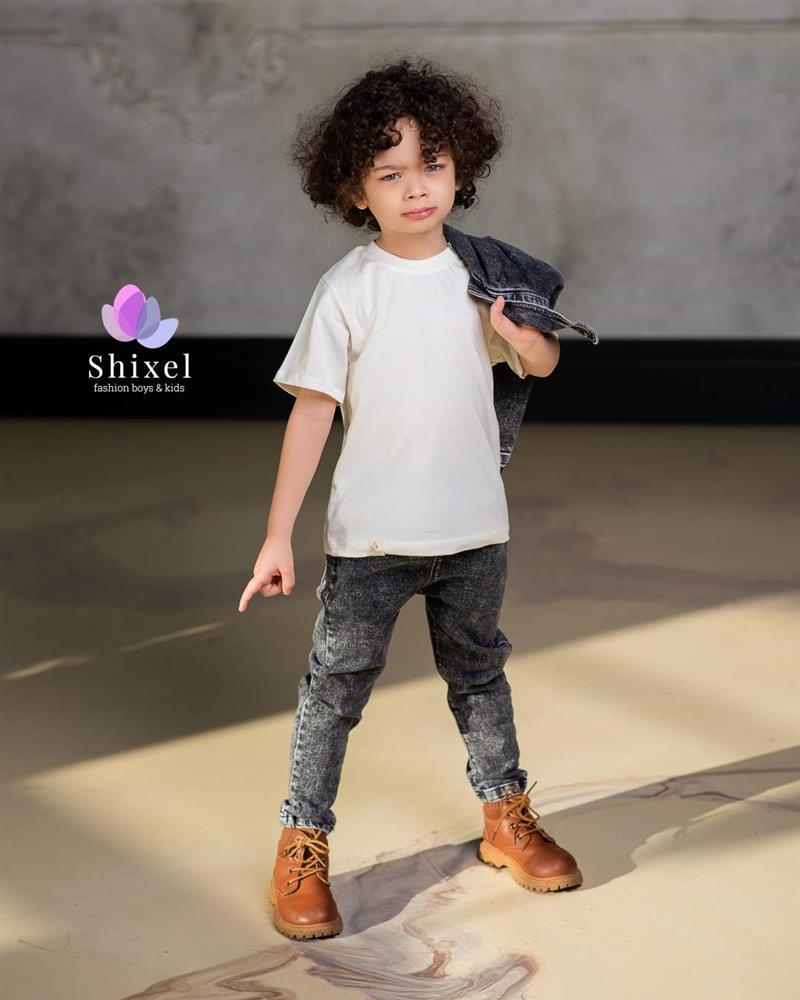 Three pieces of jeans (pack of 12)